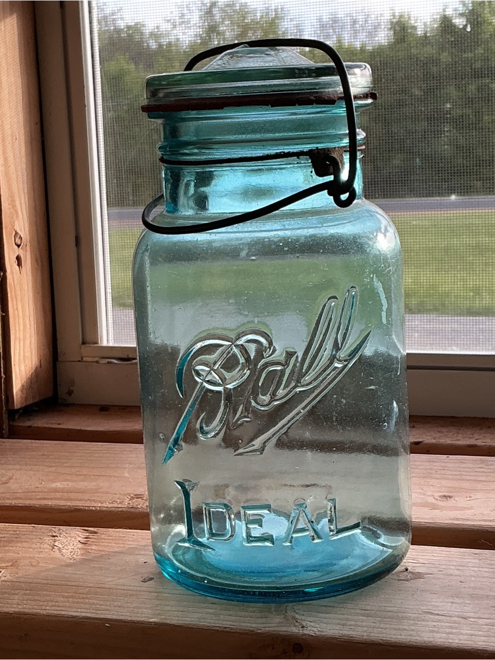 1917-1923 antique Ball Ideal Aqua or blue Glass Jar w Bail Lid #1 on bottom WOW